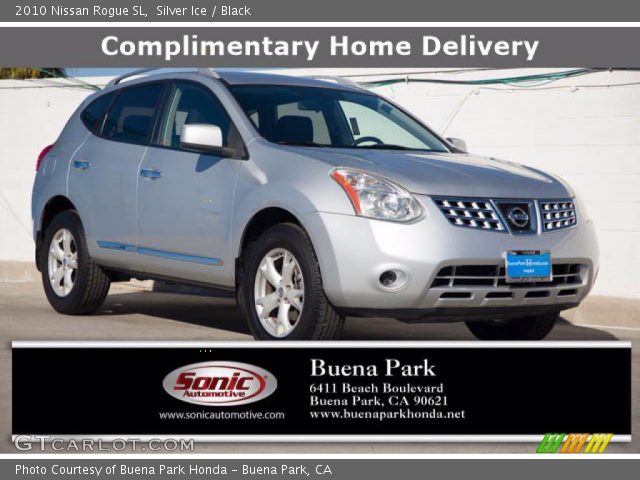 2010 Nissan Rogue SL in Silver Ice