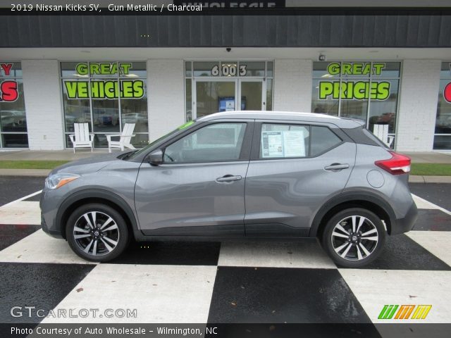 2019 Nissan Kicks SV in Gun Metallic