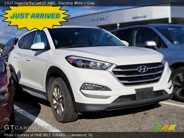 2017 Hyundai Tucson SE AWD in Dazzling White