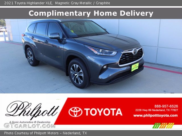 2021 Toyota Highlander XLE in Magnetic Gray Metallic