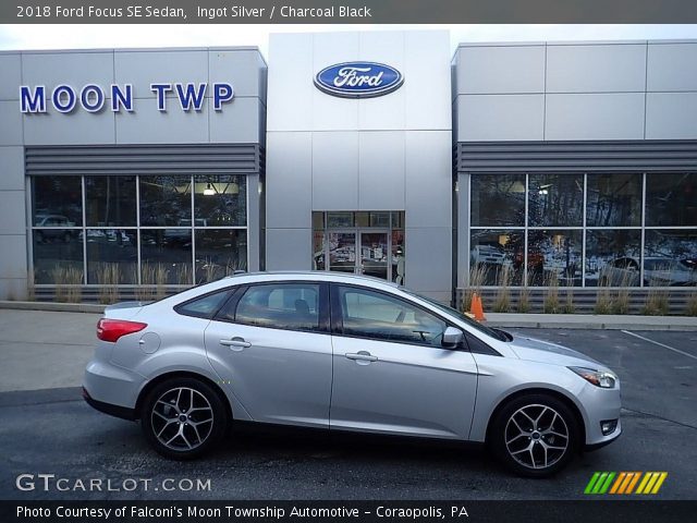 2018 Ford Focus SE Sedan in Ingot Silver