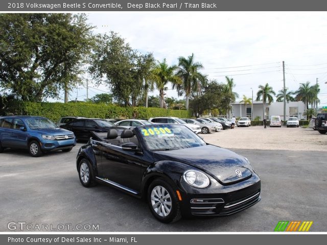 2018 Volkswagen Beetle S Convertible in Deep Black Pearl