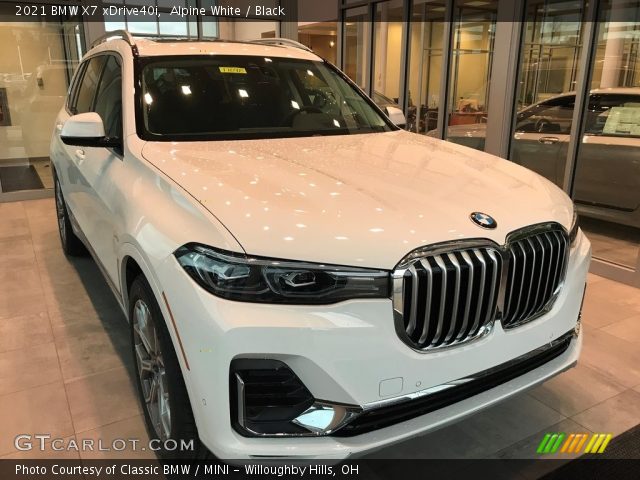 2021 BMW X7 xDrive40i in Alpine White