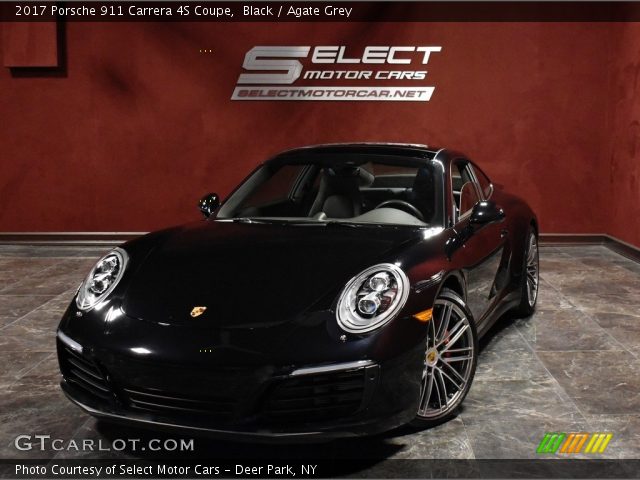 2017 Porsche 911 Carrera 4S Coupe in Black