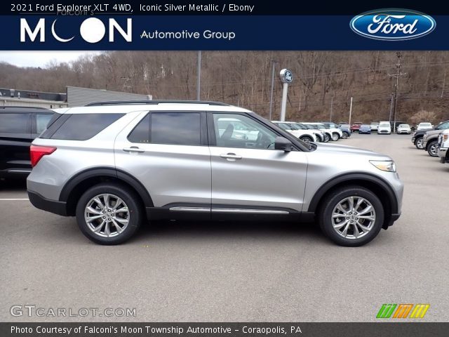 2021 Ford Explorer XLT 4WD in Iconic Silver Metallic