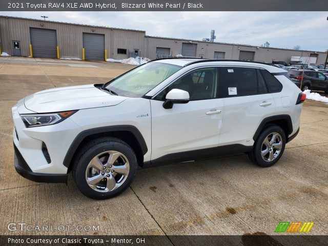 2021 Toyota RAV4 XLE AWD Hybrid in Blizzard White Pearl