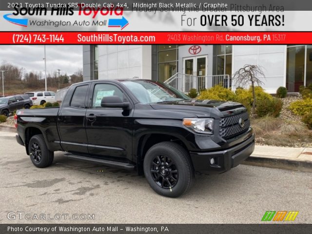 2021 Toyota Tundra SR5 Double Cab 4x4 in Midnight Black Metallic