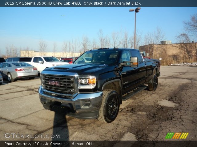 2019 GMC Sierra 3500HD Crew Cab 4WD in Onyx Black