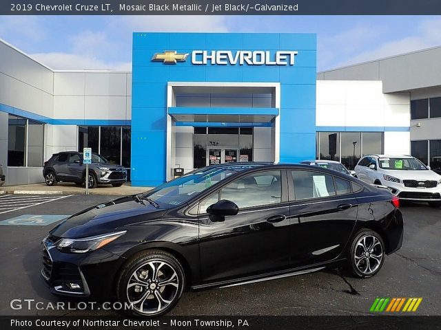 2019 Chevrolet Cruze LT in Mosaic Black Metallic