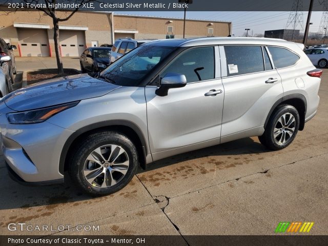 2021 Toyota Highlander XLE in Celestial Silver Metallic