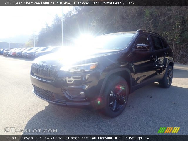 2021 Jeep Cherokee Latitude Plus 4x4 in Diamond Black Crystal Pearl
