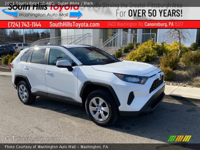 2021 Toyota RAV4 LE AWD in Super White