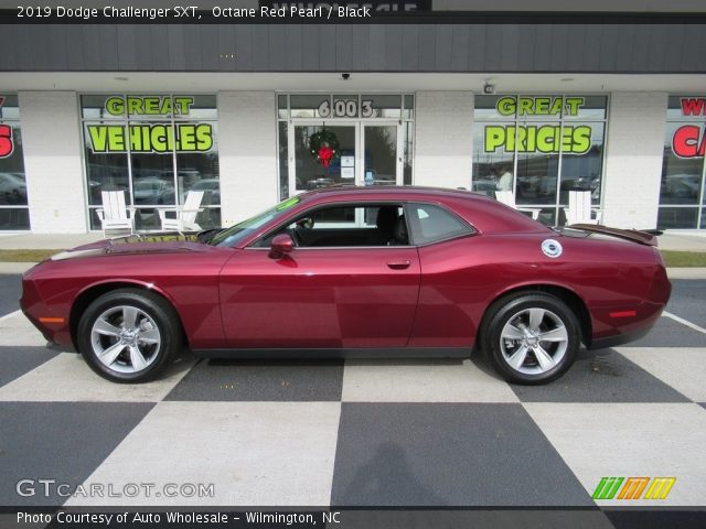 2019 Dodge Challenger SXT in Octane Red Pearl