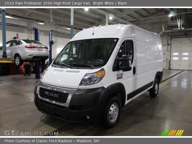 2019 Ram ProMaster 1500 High Roof Cargo Van in Bright White