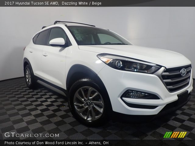 2017 Hyundai Tucson SE AWD in Dazzling White