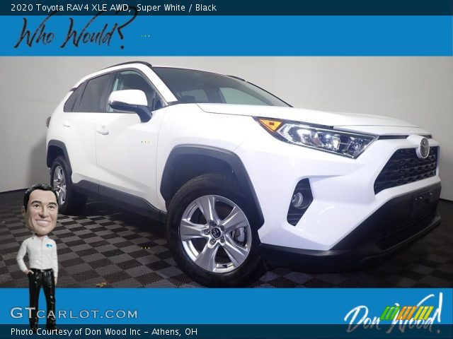 2020 Toyota RAV4 XLE AWD in Super White