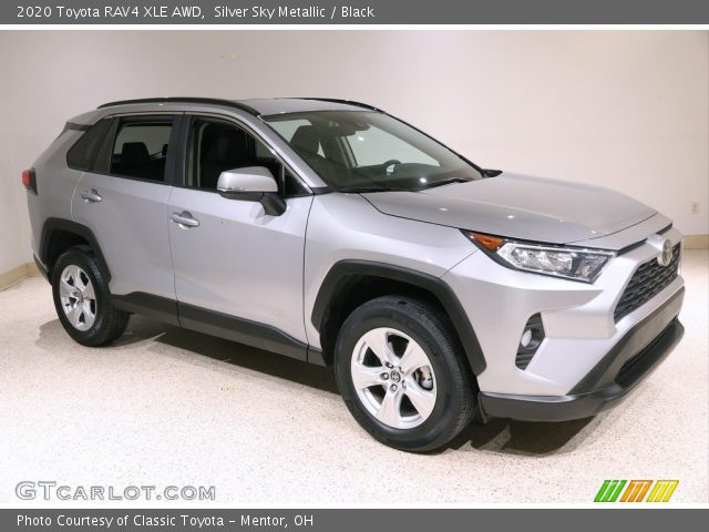 2020 Toyota RAV4 XLE AWD in Silver Sky Metallic
