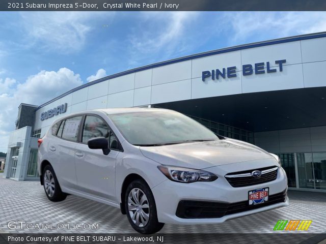 2021 Subaru Impreza 5-Door in Crystal White Pearl