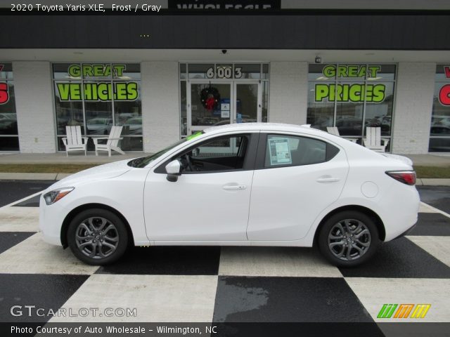 2020 Toyota Yaris XLE in Frost