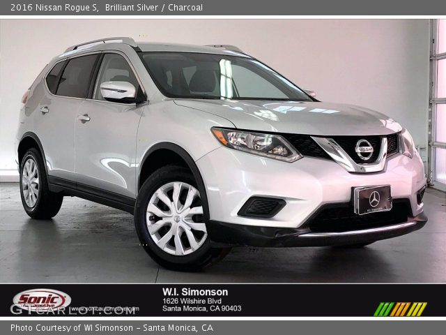 2016 Nissan Rogue S in Brilliant Silver
