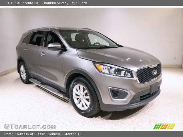 2016 Kia Sorento LX in Titanium Silver