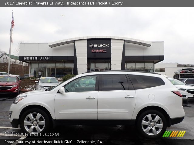 2017 Chevrolet Traverse LT AWD in Iridescent Pearl Tricoat