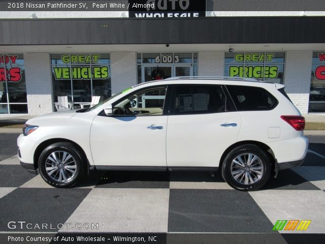 2018 Nissan Pathfinder SV in Pearl White