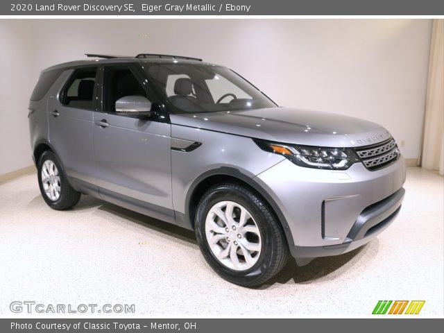2020 Land Rover Discovery SE in Eiger Gray Metallic