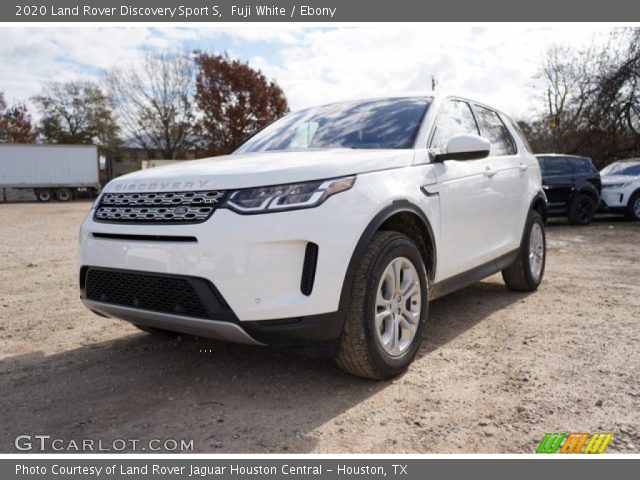 2020 Land Rover Discovery Sport S in Fuji White