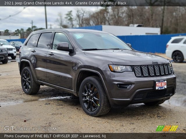 2021 Jeep Grand Cherokee Laredo 4x4 in Granite Crystal Metallic