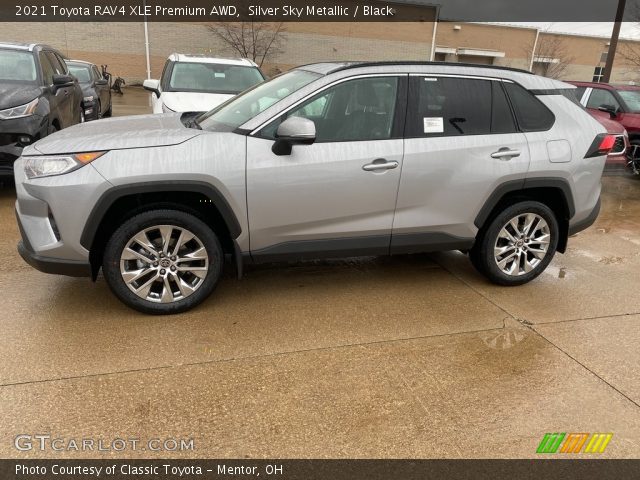 2021 Toyota RAV4 XLE Premium AWD in Silver Sky Metallic