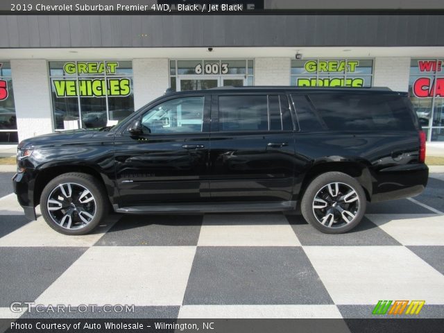 2019 Chevrolet Suburban Premier 4WD in Black