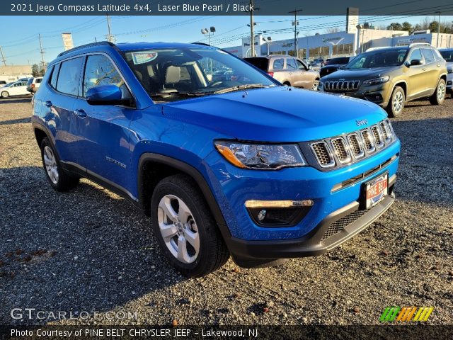 2021 Jeep Compass Latitude 4x4 in Laser Blue Pearl