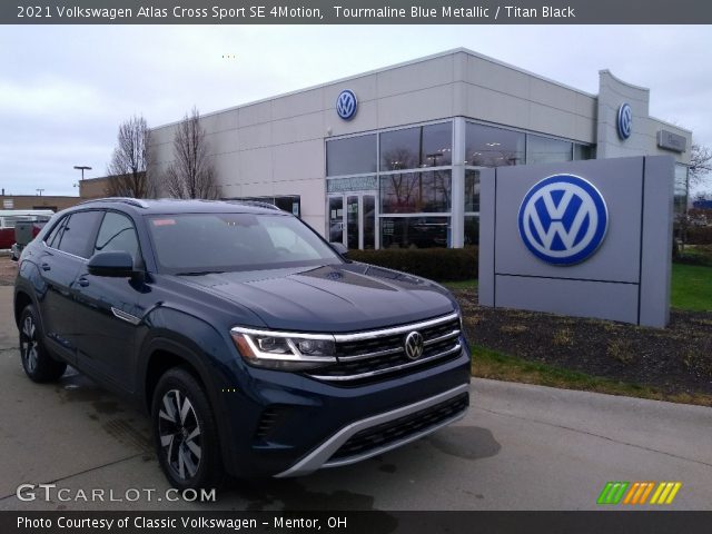 2021 Volkswagen Atlas Cross Sport SE 4Motion in Tourmaline Blue Metallic