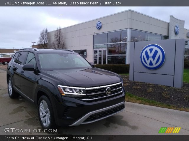 2021 Volkswagen Atlas SEL 4Motion in Deep Black Pearl