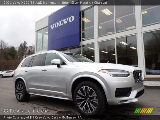 2021 Volvo XC90 T6 AWD Momentum in Bright Silver Metallic