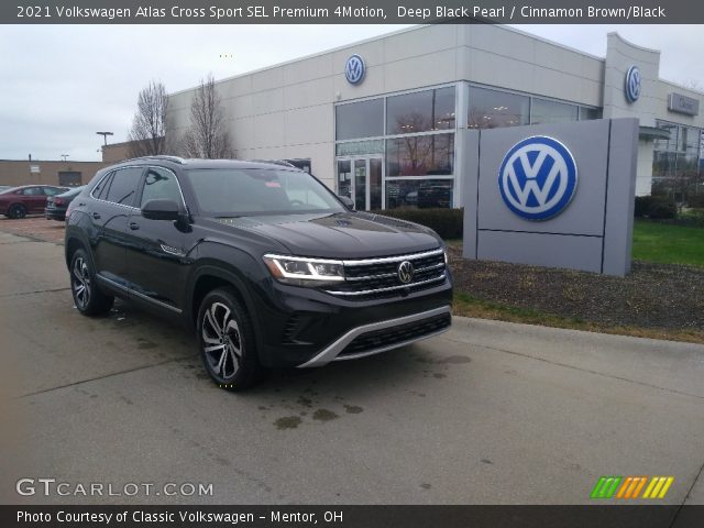 2021 Volkswagen Atlas Cross Sport SEL Premium 4Motion in Deep Black Pearl