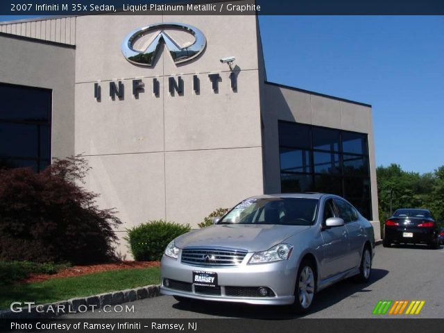 2007 Infiniti M 35x Sedan in Liquid Platinum Metallic
