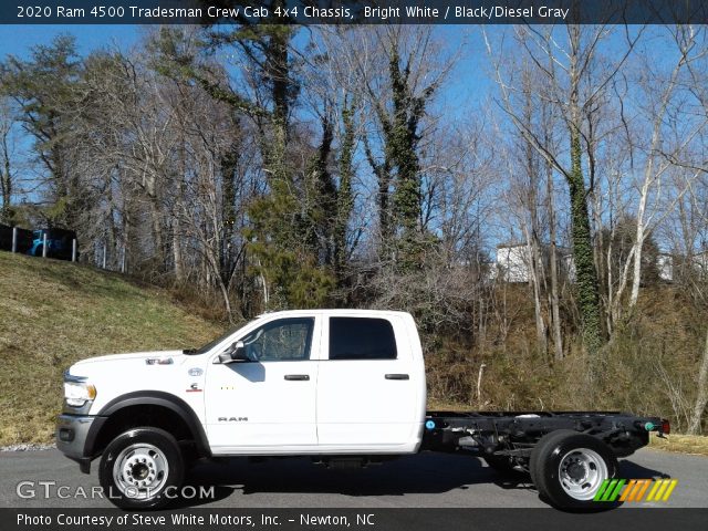 2020 Ram 4500 Tradesman Crew Cab 4x4 Chassis in Bright White