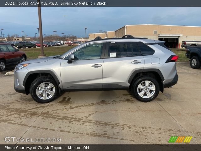 2021 Toyota RAV4 XLE AWD in Silver Sky Metallic