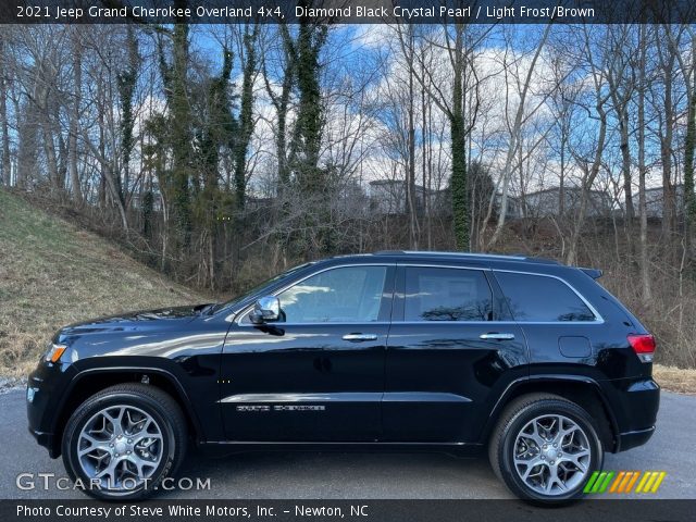 2021 Jeep Grand Cherokee Overland 4x4 in Diamond Black Crystal Pearl