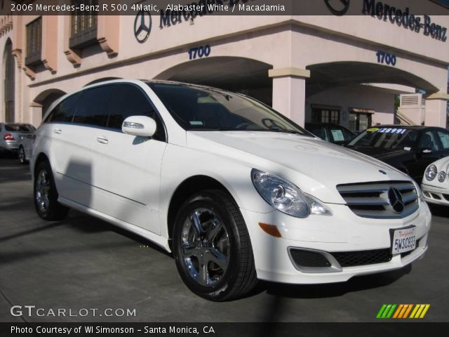 2006 Mercedes-Benz R 500 4Matic in Alabaster White