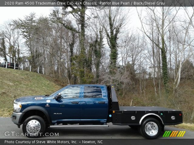 2020 Ram 4500 Tradesman Crew Cab 4x4 Chassis in Patriot Blue Pearl