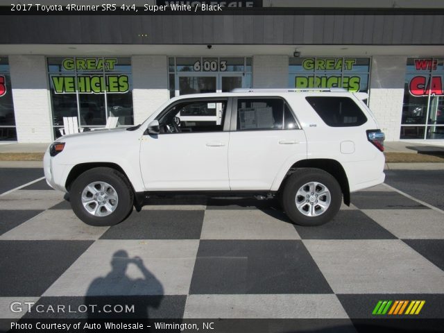 2017 Toyota 4Runner SR5 4x4 in Super White