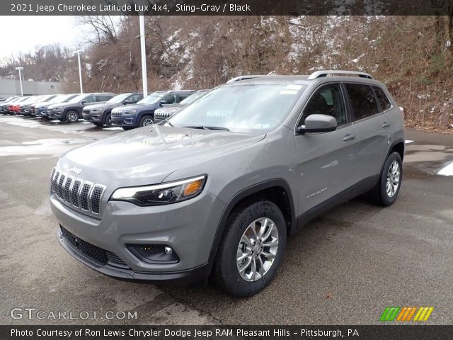 2021 Jeep Cherokee Latitude Lux 4x4 in Sting-Gray