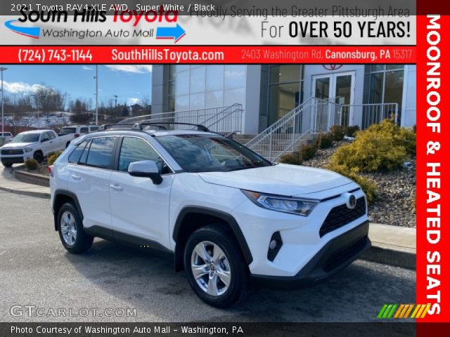 2021 Toyota RAV4 XLE AWD in Super White