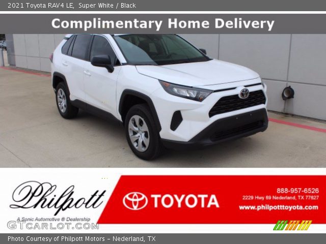 2021 Toyota RAV4 LE in Super White