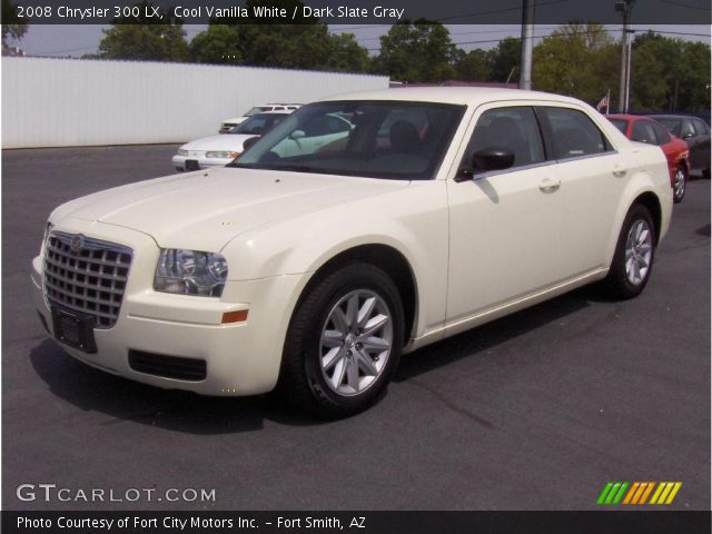 2008 Chrysler 300 LX in Cool Vanilla White