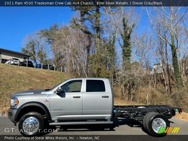 2021 Ram 4500 Tradesman Crew Cab 4x4 Chassis in Billet Silver Metallic