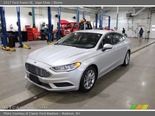 2017 Ford Fusion SE in Ingot Silver